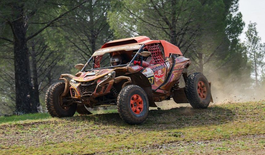 Alanyalı ralliciler tozu dumana kattı: Şampiyonluk Alanya'da