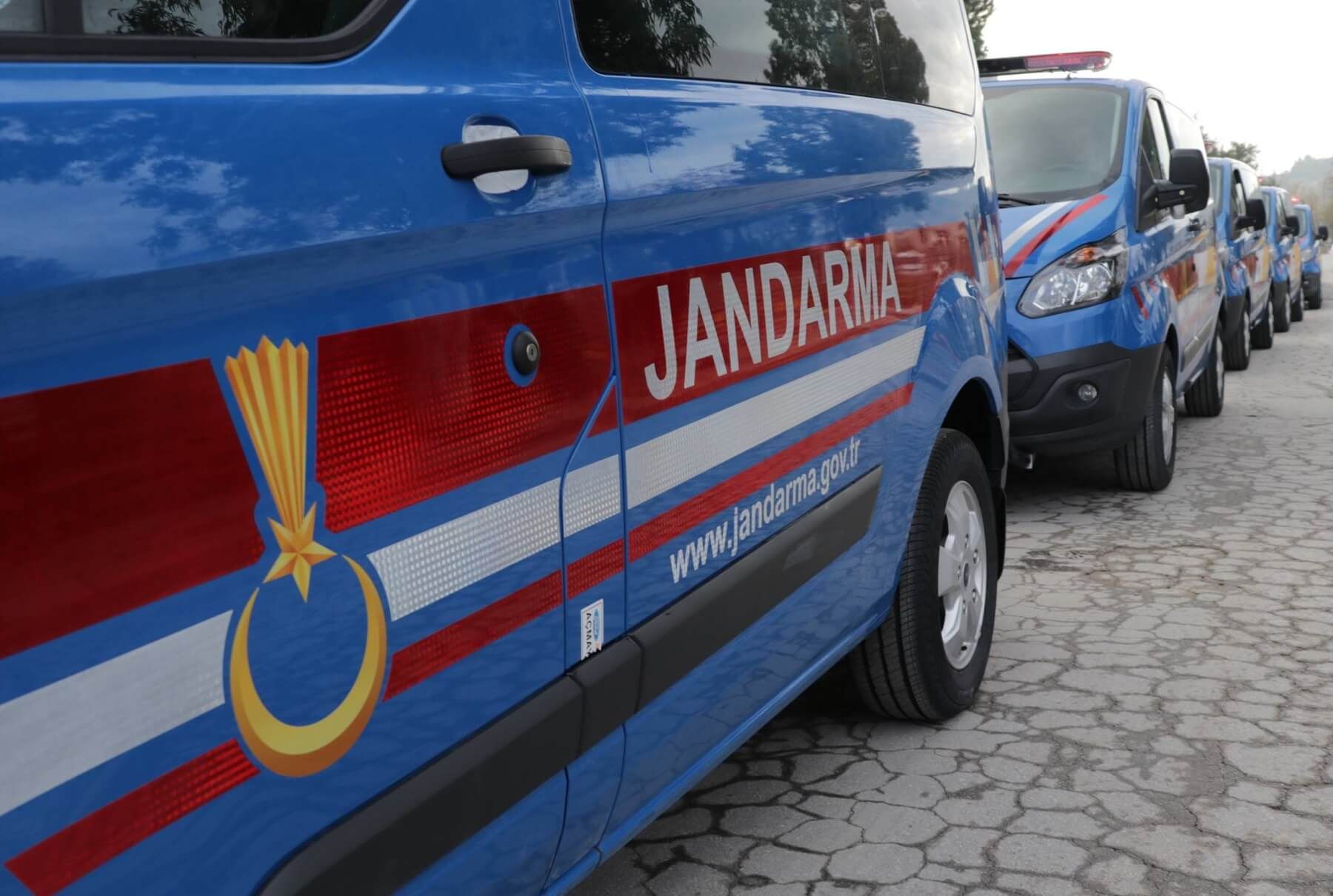 Alanya dahil 3 ilçede baskın: Kilolarcası ele geçirildi
