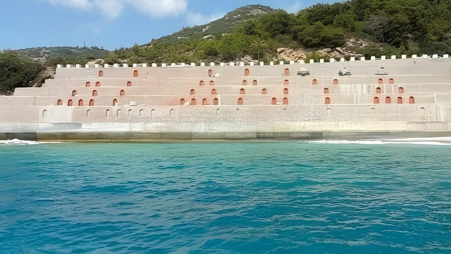 Alanya'nın simgesi Ulaş, 208 milyona yenilendi