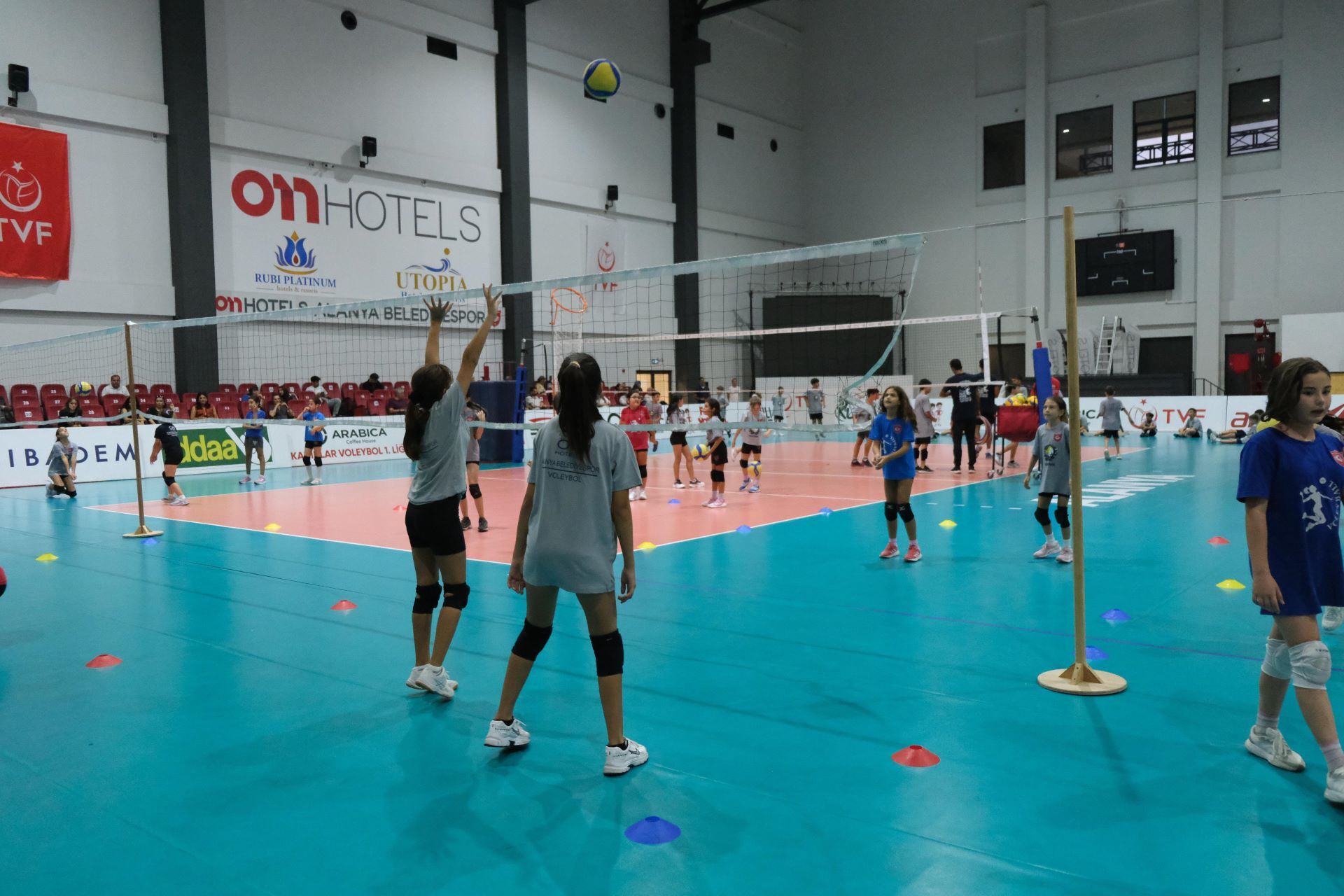 Alanya Belediyespor altyapıda sporcu havuzunu büyütüyor